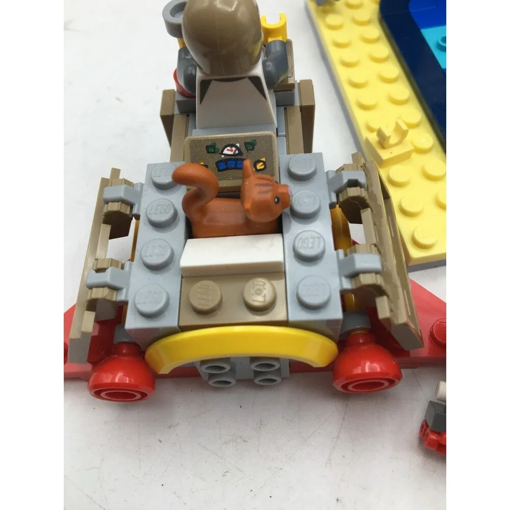 Lego Lot Construction, Kitty, Man, Bear, Vita Rush, Sign, Bricks, Scissors EUC